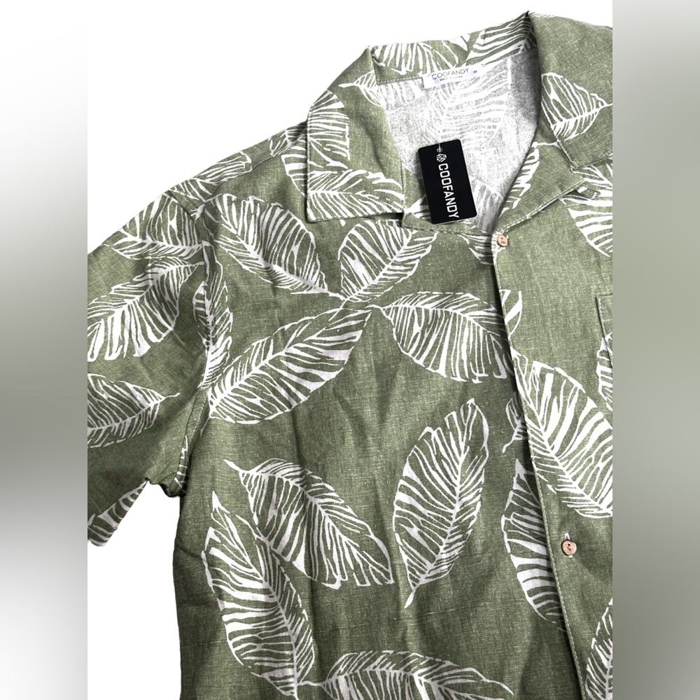 NWT Men’s Coofandy Floral Short Sleeve Button Down Shirt Large